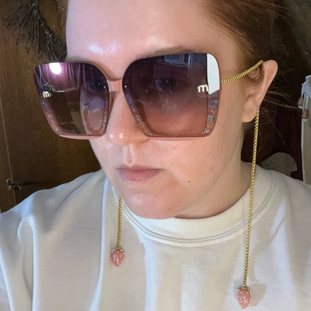 Loom and Pearl Armless Sunnies